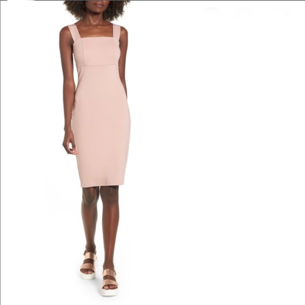 Pink sleeveless bodycon dress